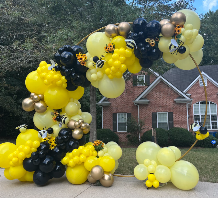 15ft Organic Balloon Garland bee theme yellow, black, & gold