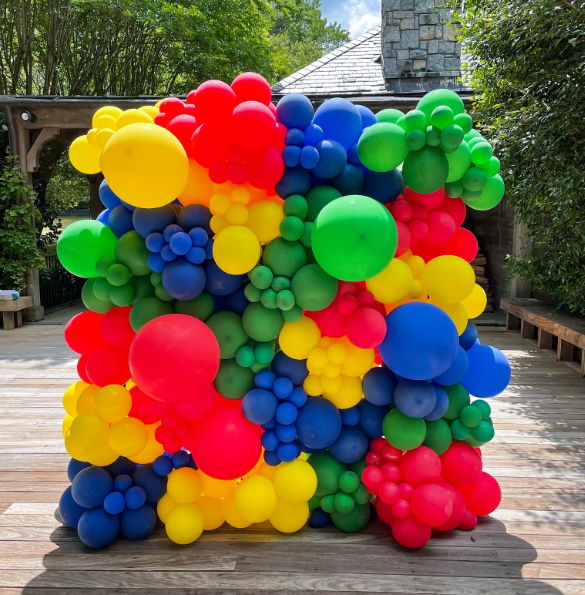 6x6ft Organic Balloon Walls: $550